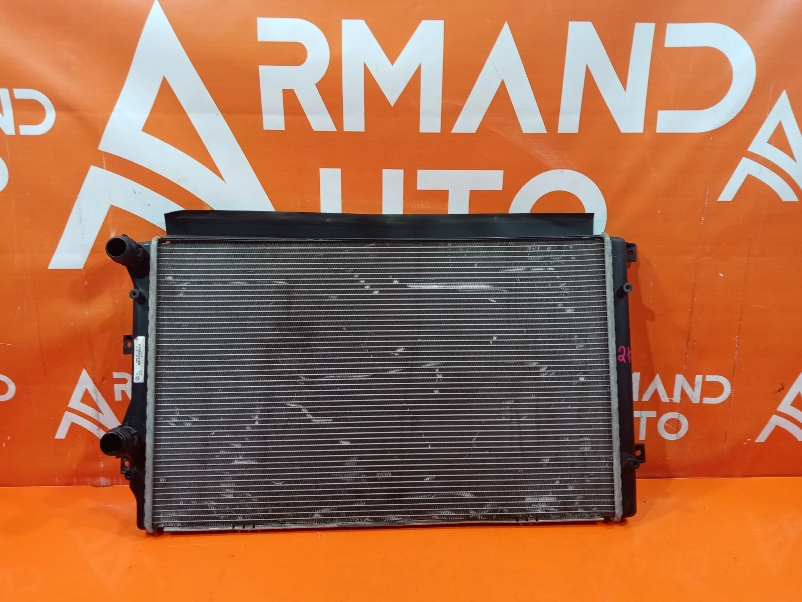 Радиатор двигателя (двс) Skoda Octavia 2008-2013 A5 (1Z)