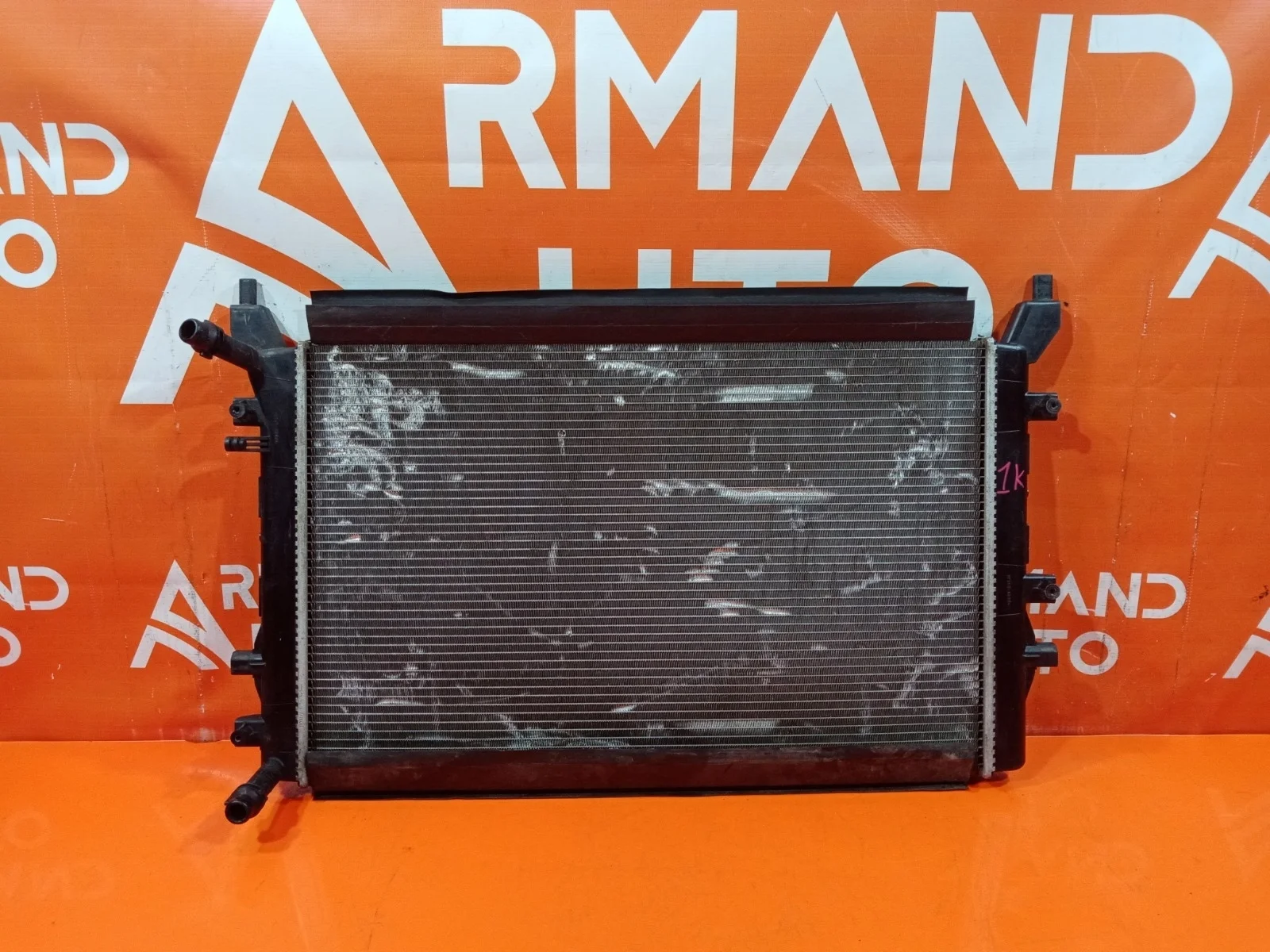 Радиатор двигателя (двс) Skoda Octavia 2008-2013 A5 (1Z)