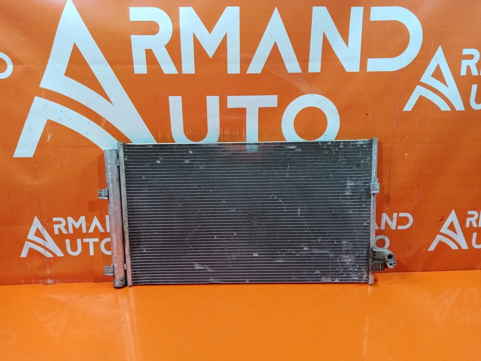 Радиатор кондиционера BMW 5 series 2016-нв G30 G31