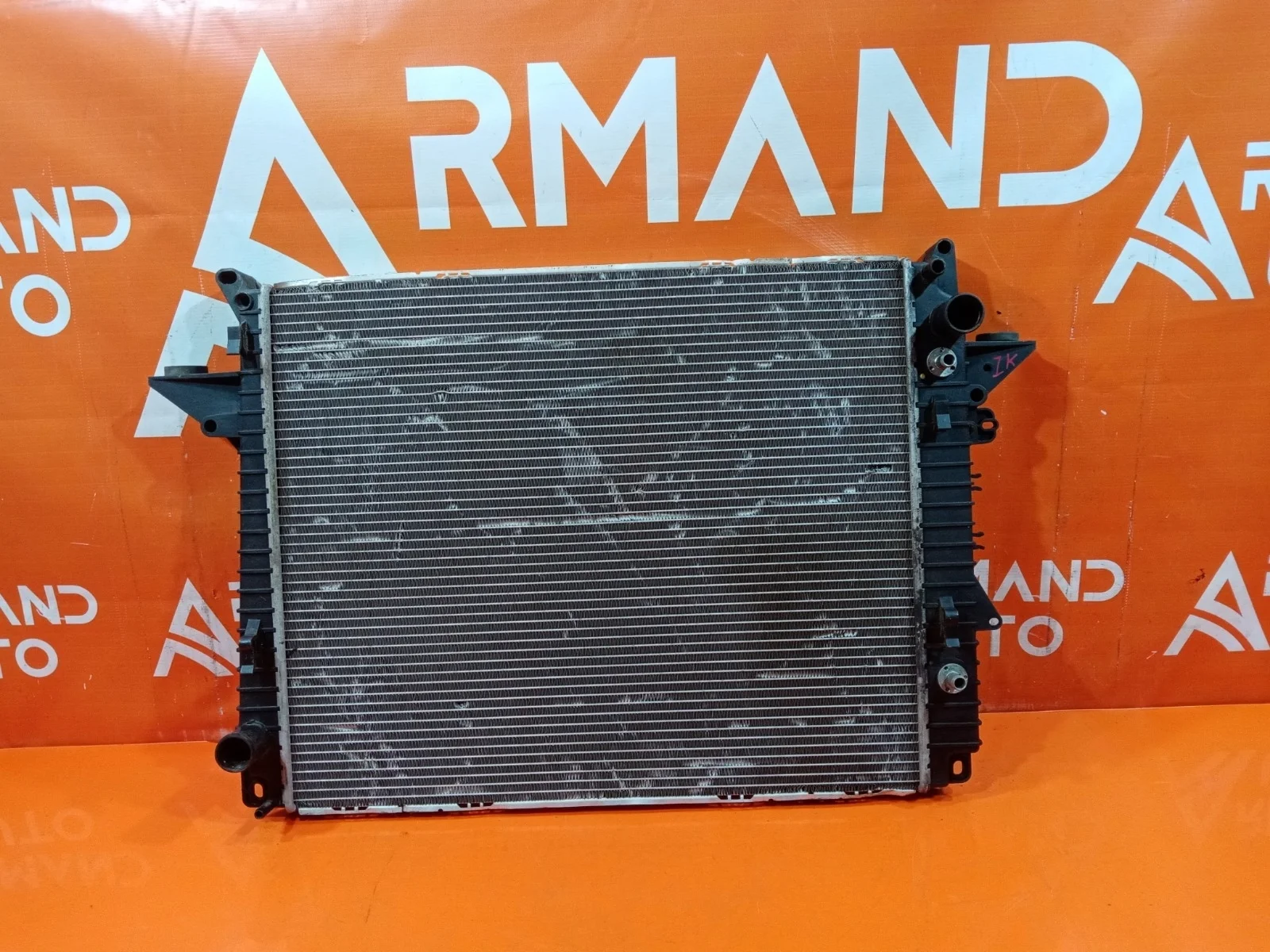 Радиатор двигателя (двс) Land Rover Discovery 2009-2016 4