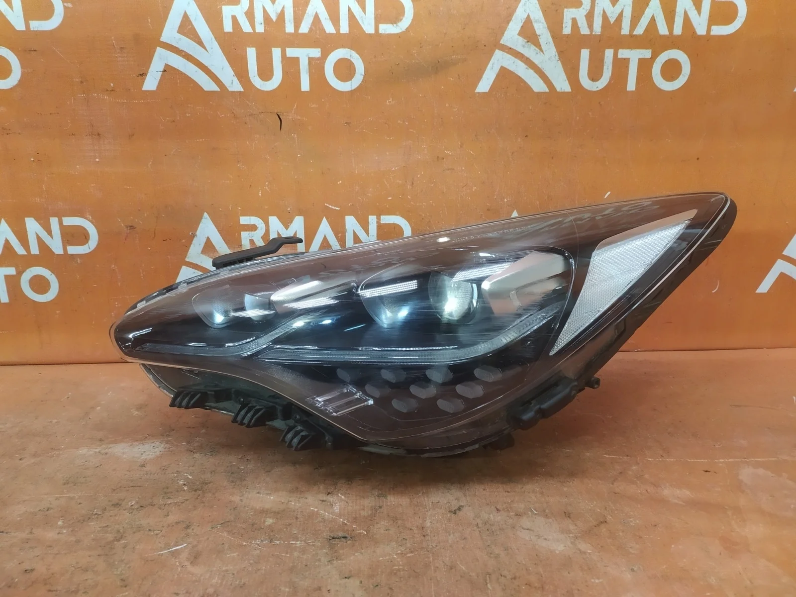 Фара KIA Stinger 2017-нв