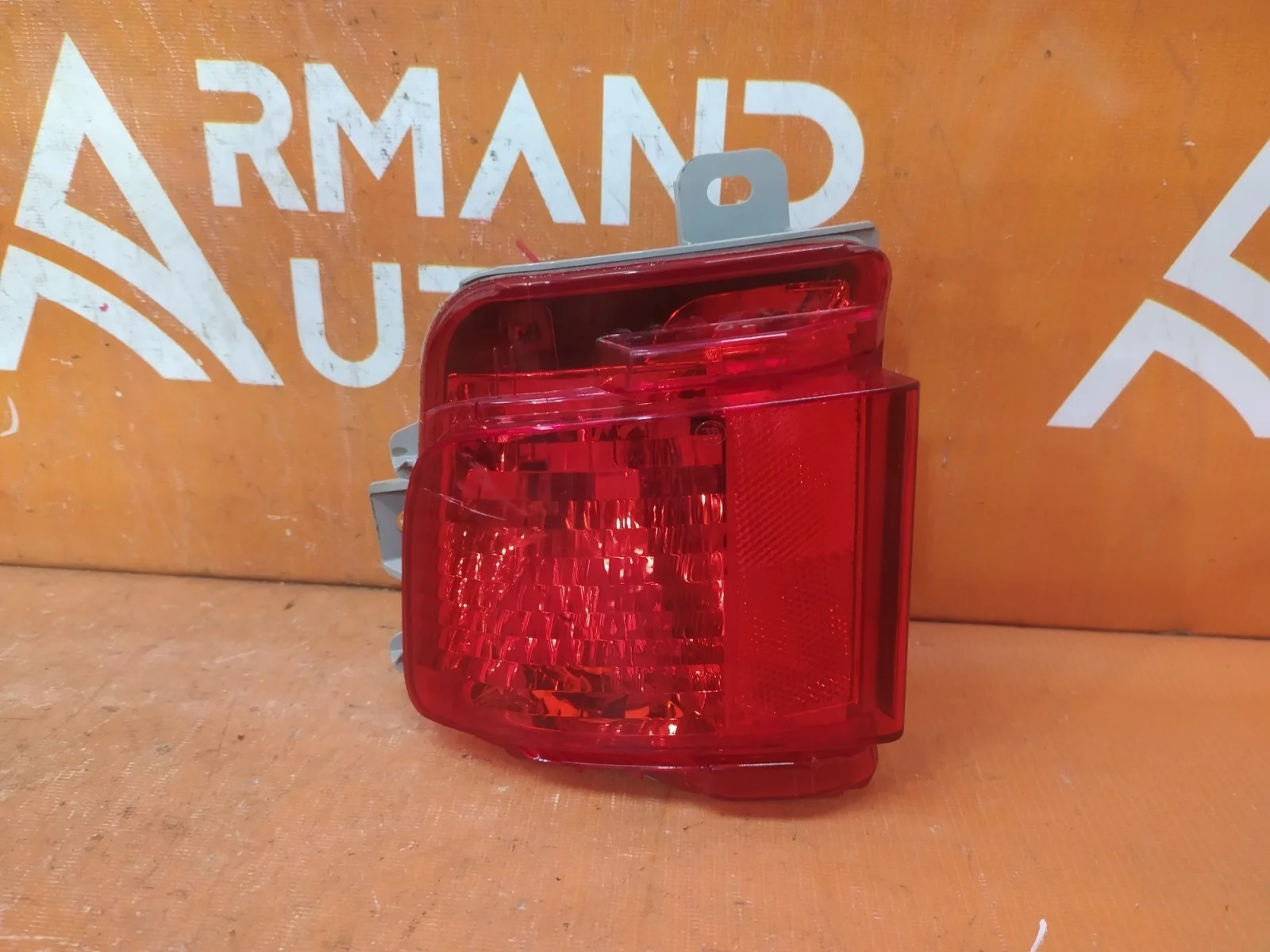 Фонарь противотуманный Toyota Land Cruiser 2015-2021 200