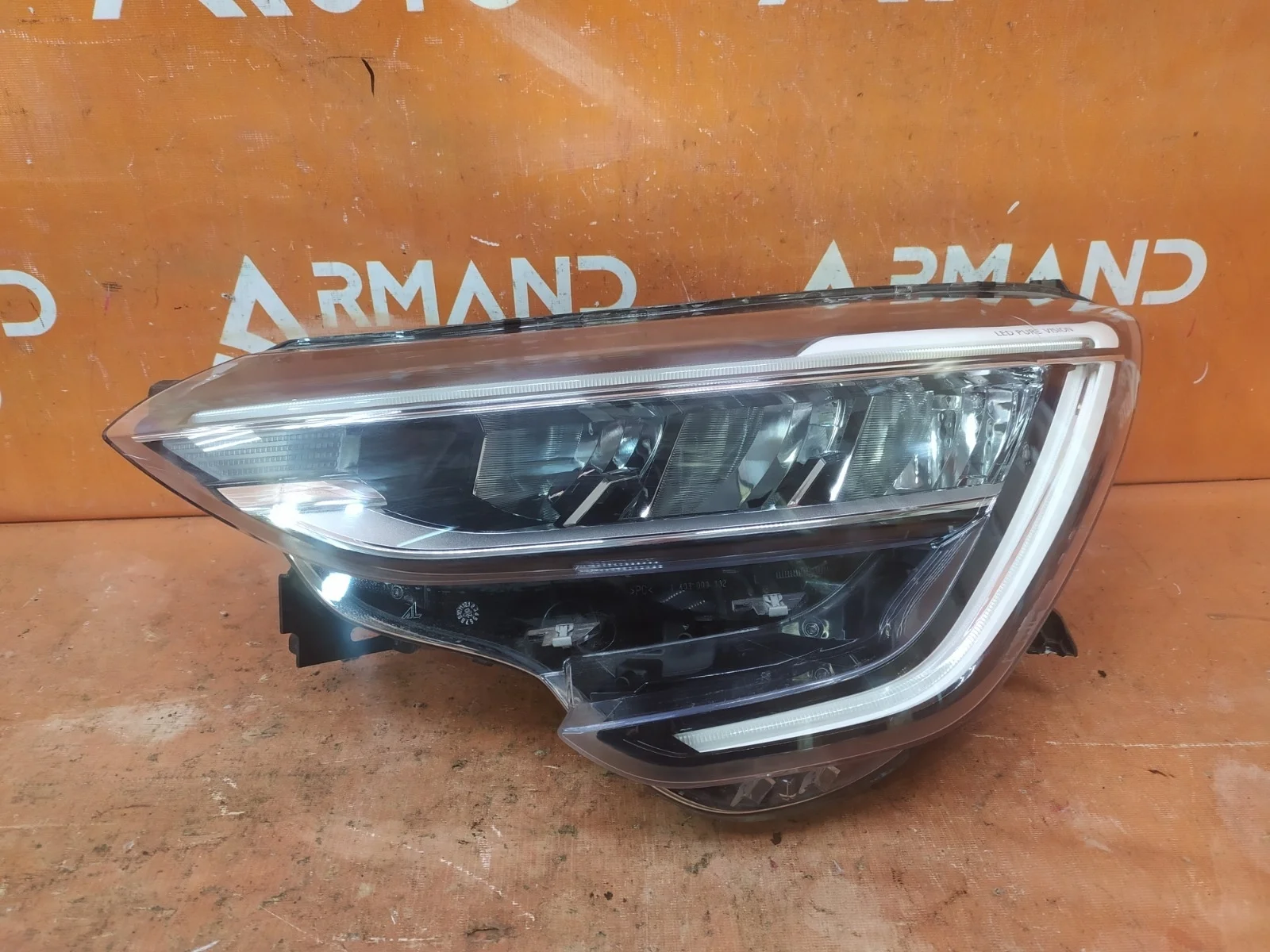 Фара Renault Arkana 2019-нв