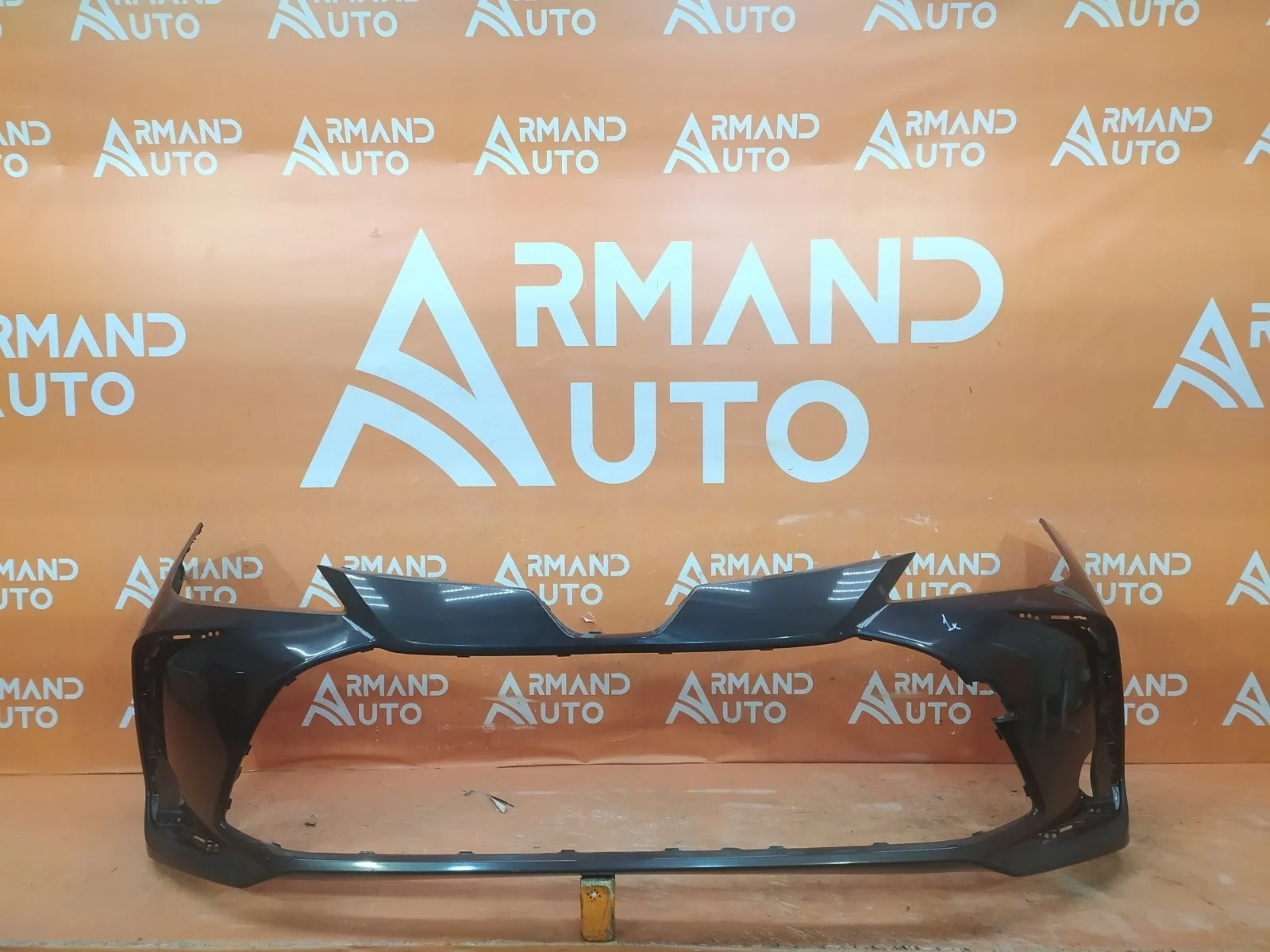 Бампер Toyota Corolla 2018-нв 12 E210