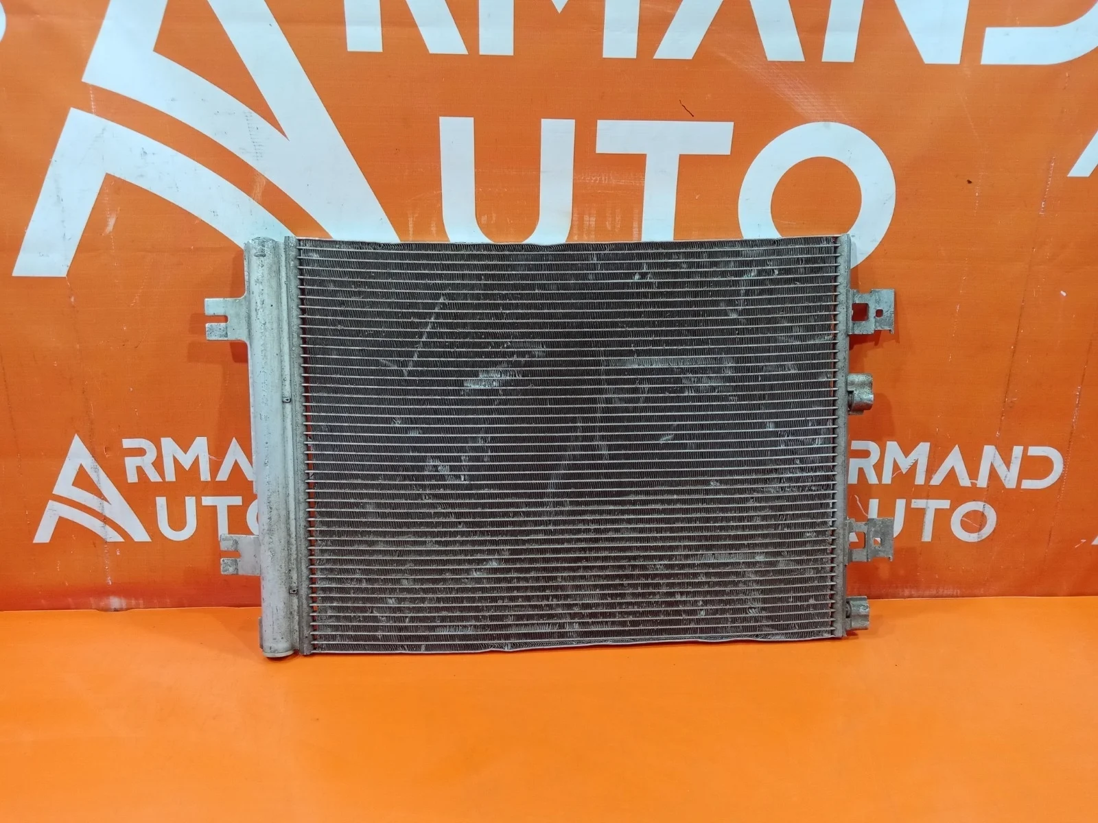 Радиатор кондиционера Renault Logan 2004-2015