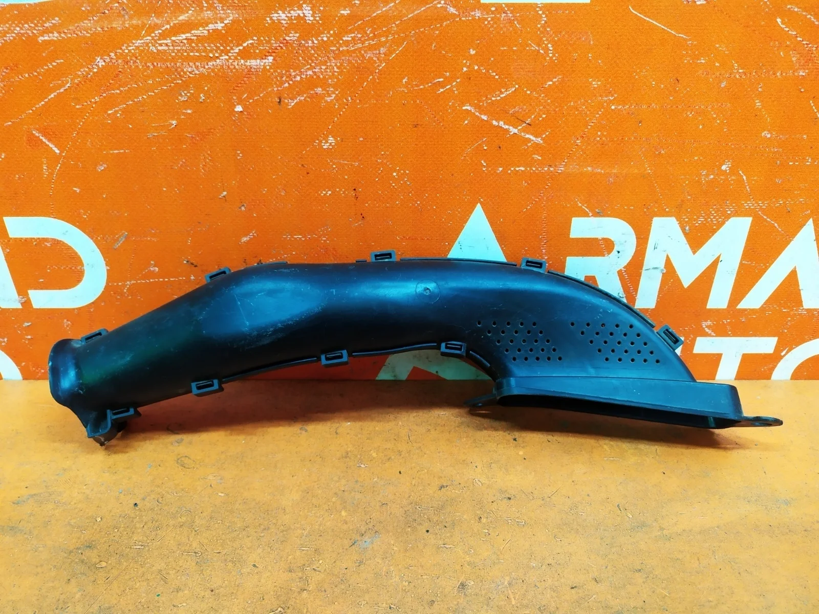 Воздухозаборник Ford Focus 2011-2019 3