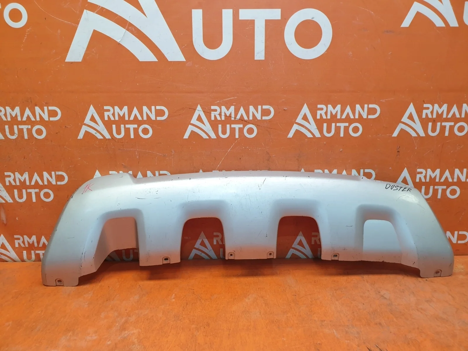 Накладка бампера Renault Duster 2015-2021