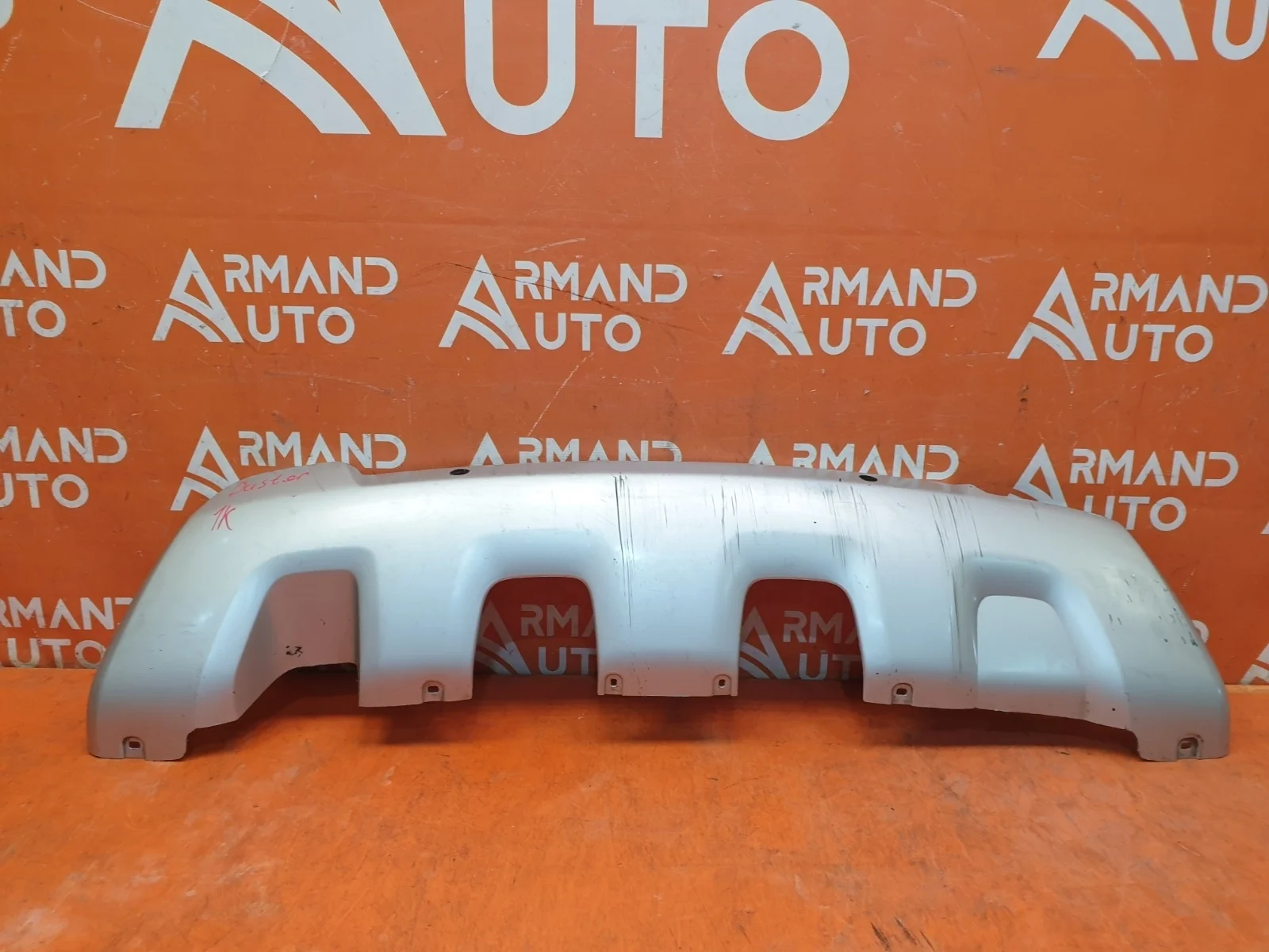 Накладка бампера Renault Duster 2015-2021