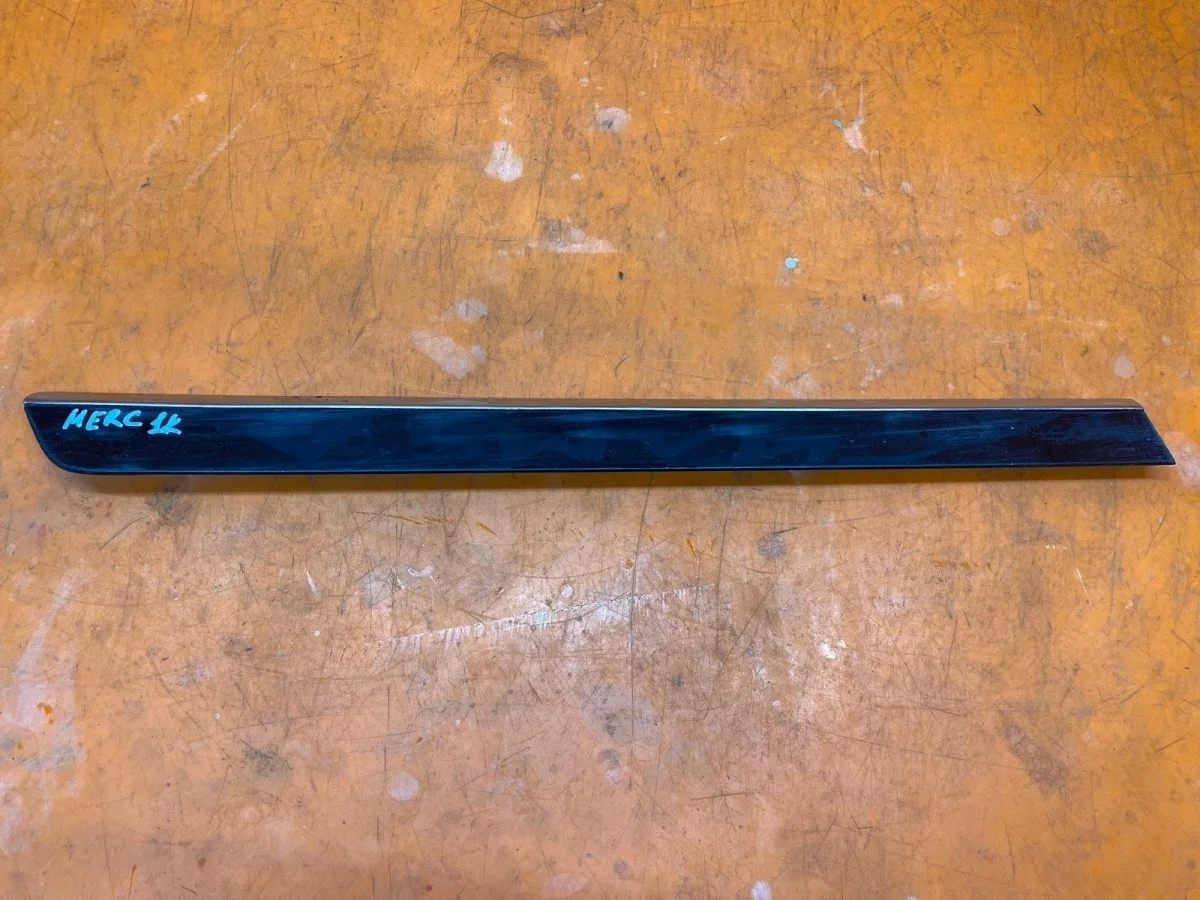 Молдинг двери Mercedes GL-Class 2006-2012 X164