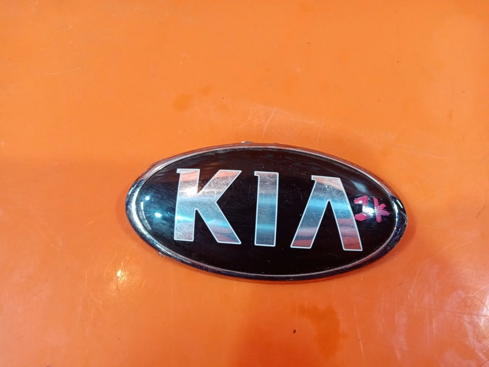 Эмблема KIA Ceed 2018-нв 3 CD