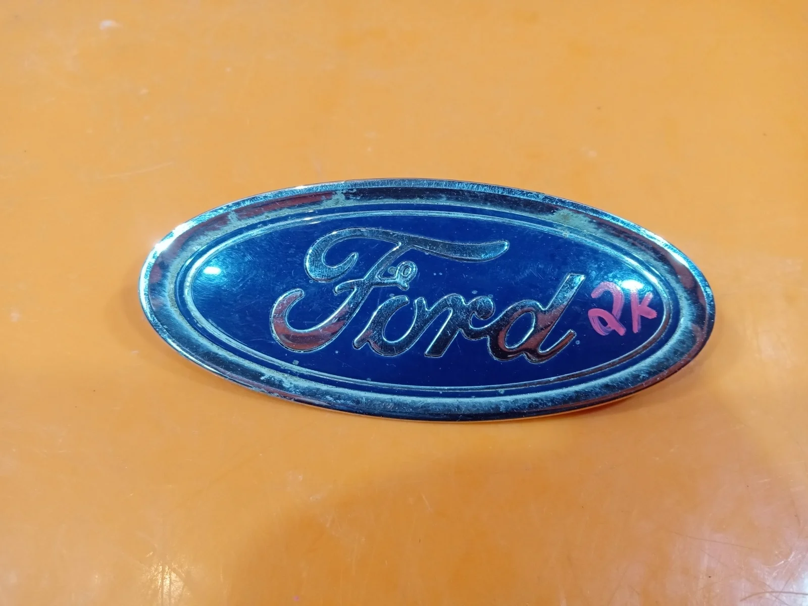 Эмблема Ford Fiesta 2012-2019 Mk6