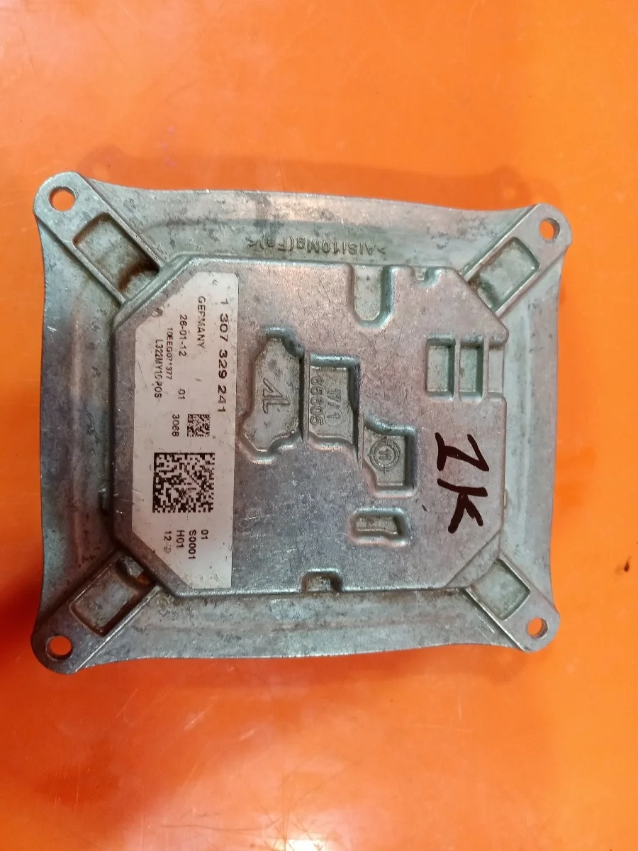 Блок управления фары Land Rover Range 2002-2012 3 L322