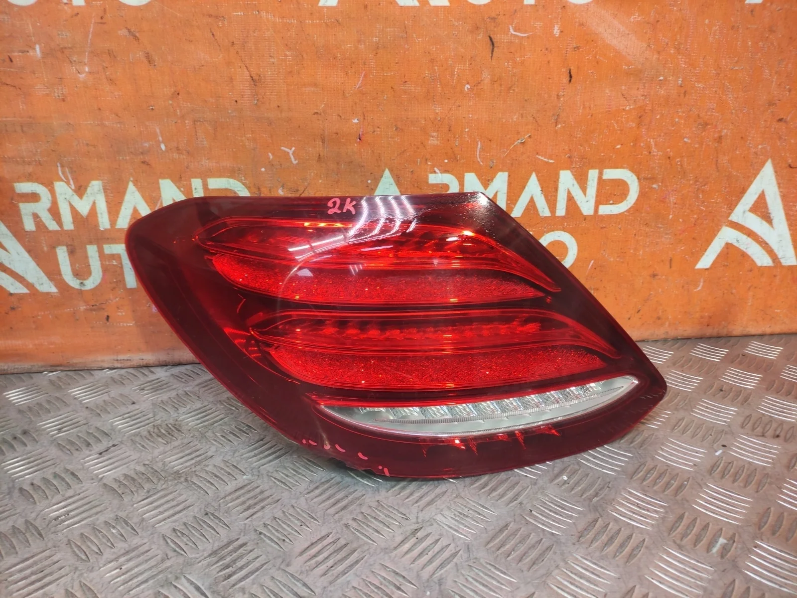 Фонарь Mercedes -Class 2016-нв W213