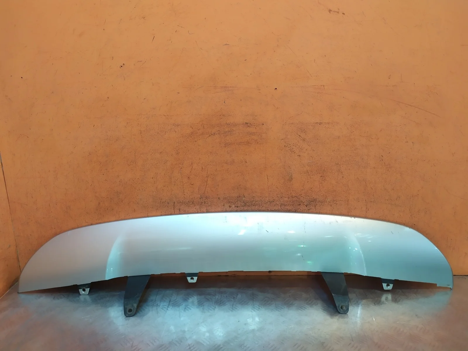 Накладка бампера Toyota RAV4 2015-2019 CA40