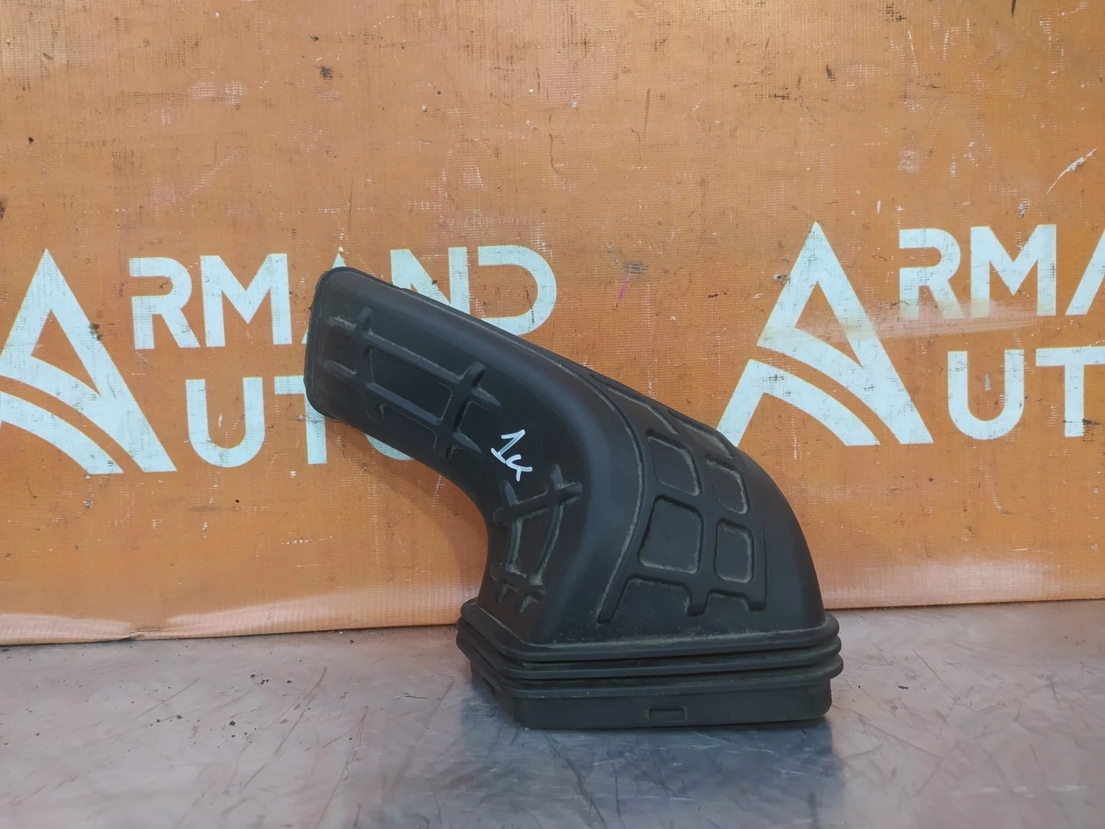 Патрубок воздухозаборника Audi A4 2007-2015 B8