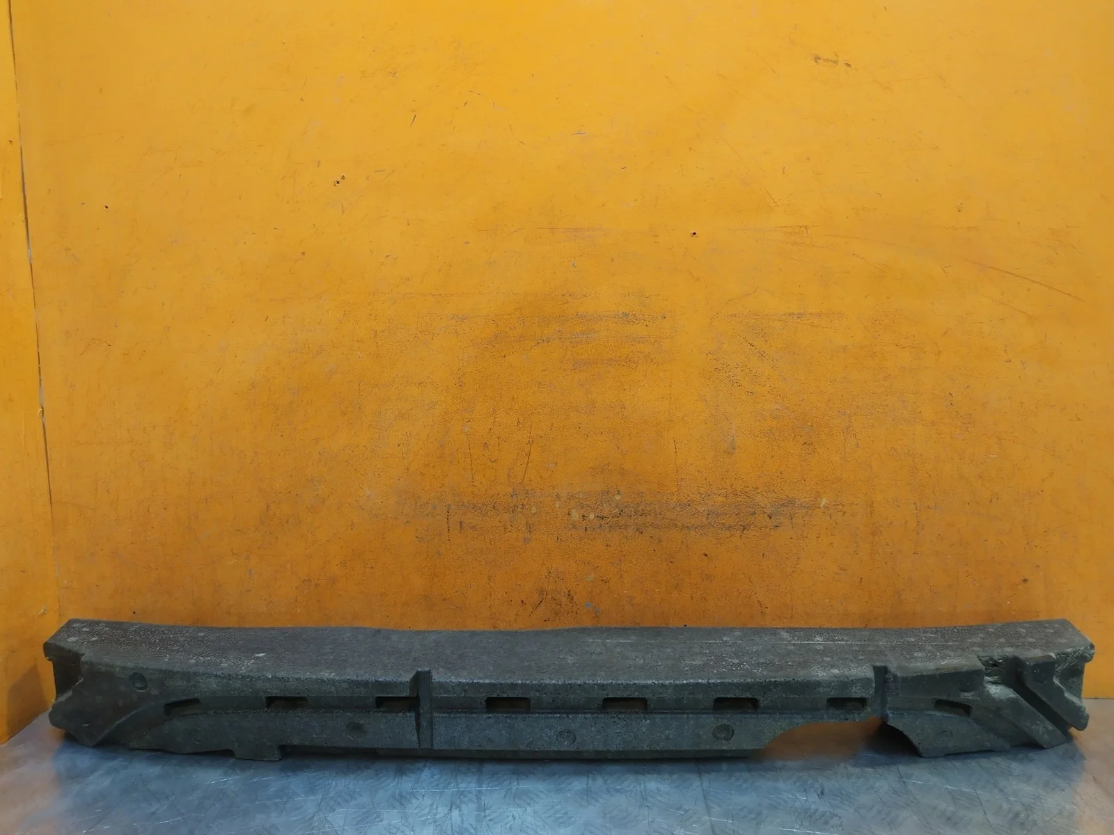 Абсорбер бампера Ford Fiesta 2008-2019 Mk6