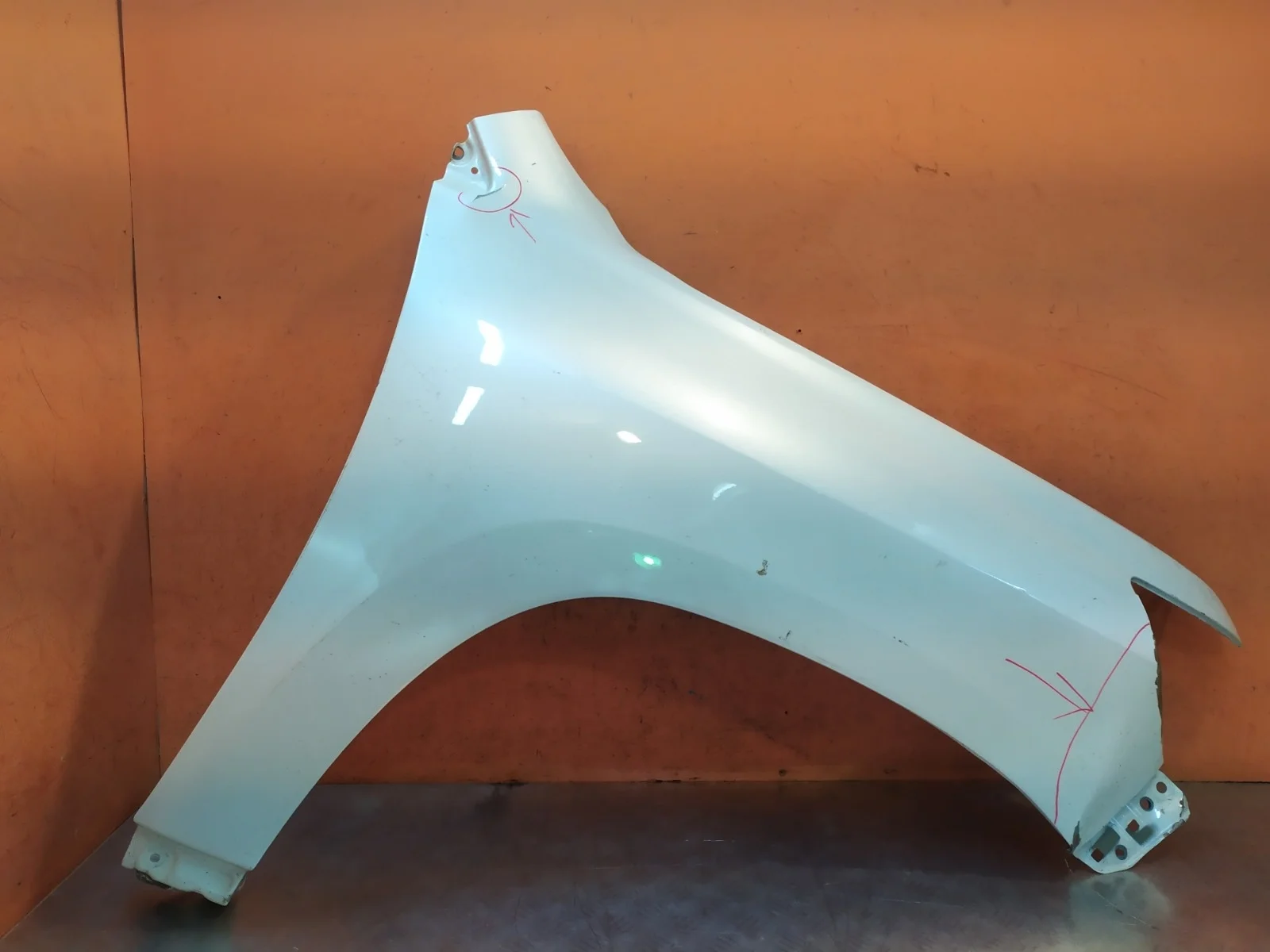 Крыло Toyota Land Cruiser 2015-2021 200