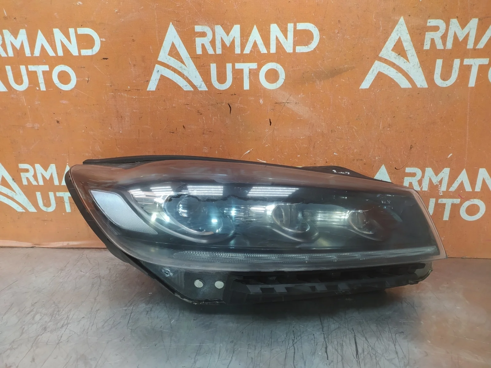 Фара Kia Sorento 2017-2020 3 Prime UM