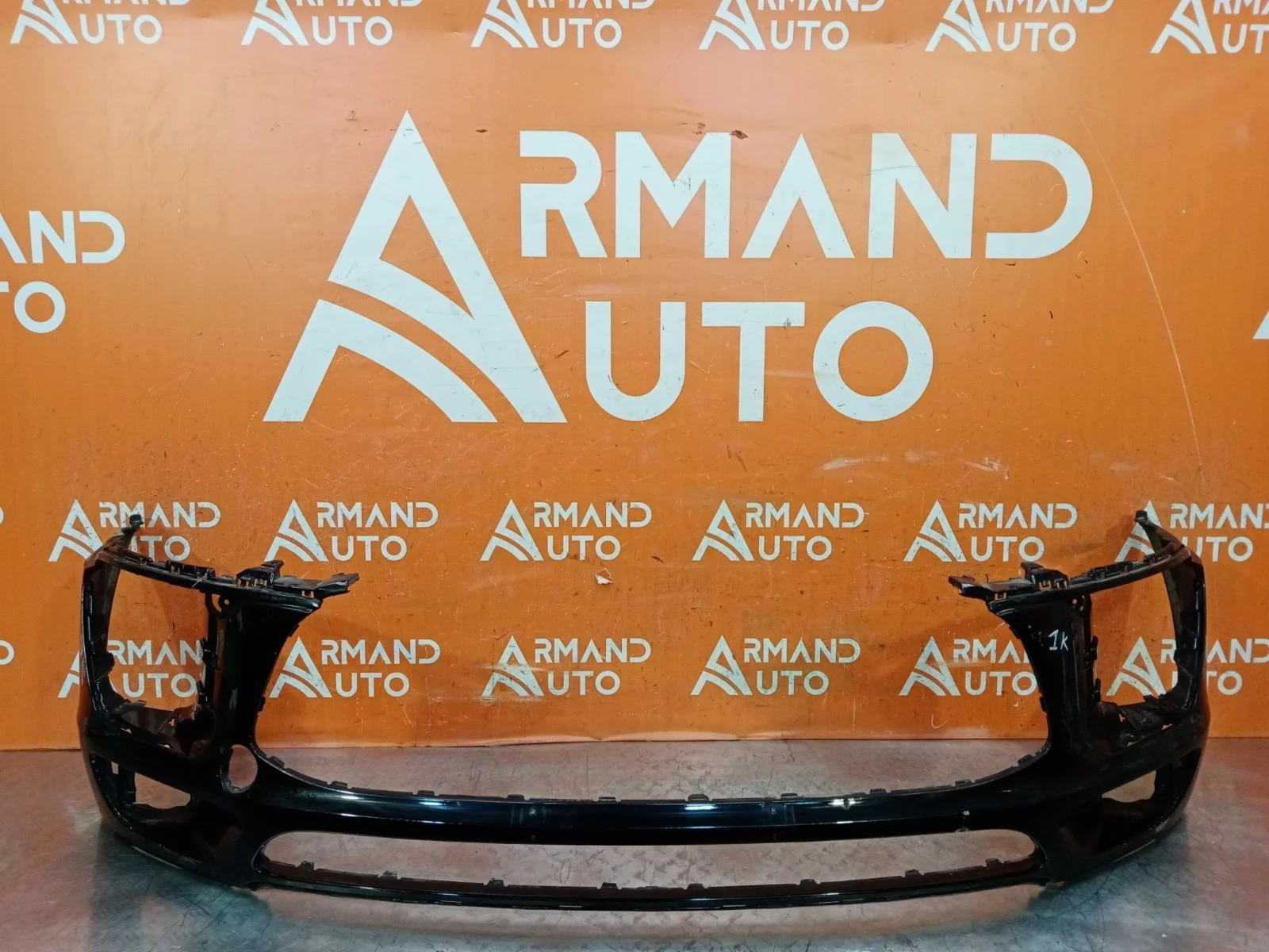 Бампер Porsche Macan 2014-2019 95b