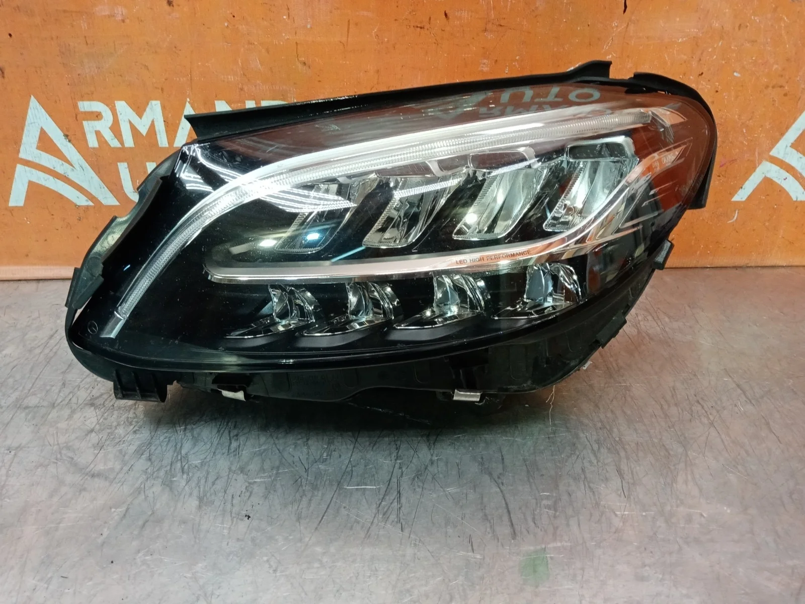 Фара Mercedes -Class 2018-2021 W205