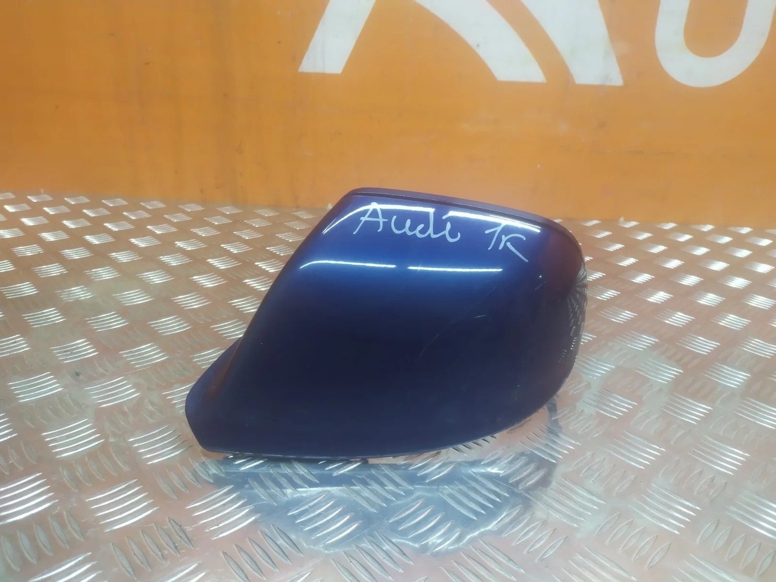 Крышка зеркала Audi Q5 2008-2017 8R