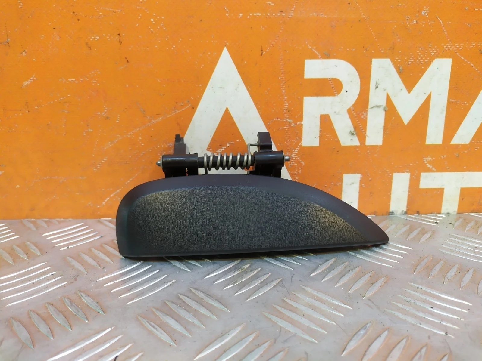 Ручка двери внешняя Renault Logan 2012-2022