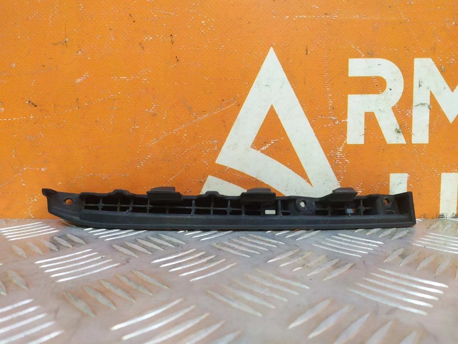 Кронштейн фары нижний HYUNDAI SOLARIS 2017-2020