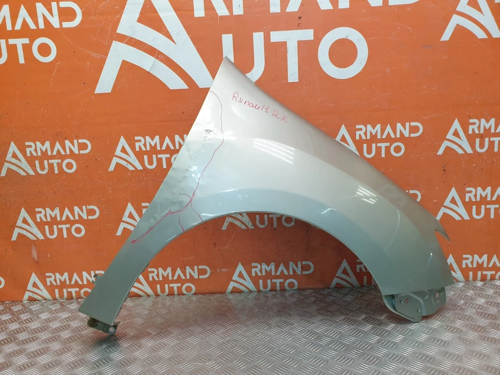 Крыло Renault Logan 2012-2022