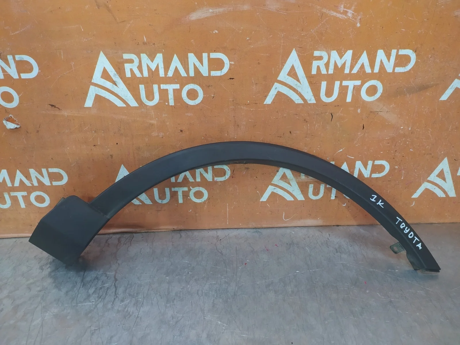 Расширитель крыла Toyota RAV4 2015-2019 CA40