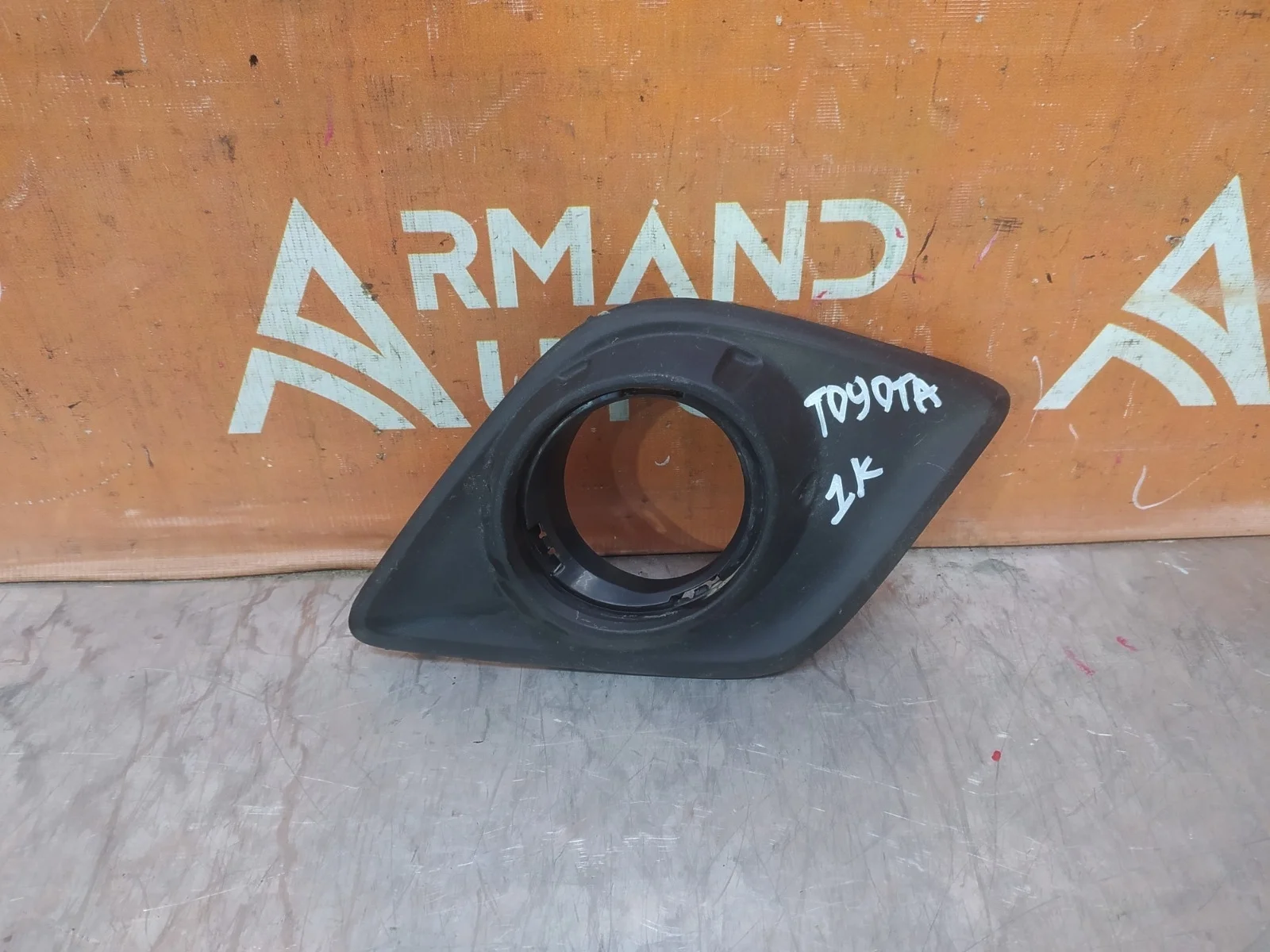 Окантовка птф Toyota Hilux 2015-2020 8