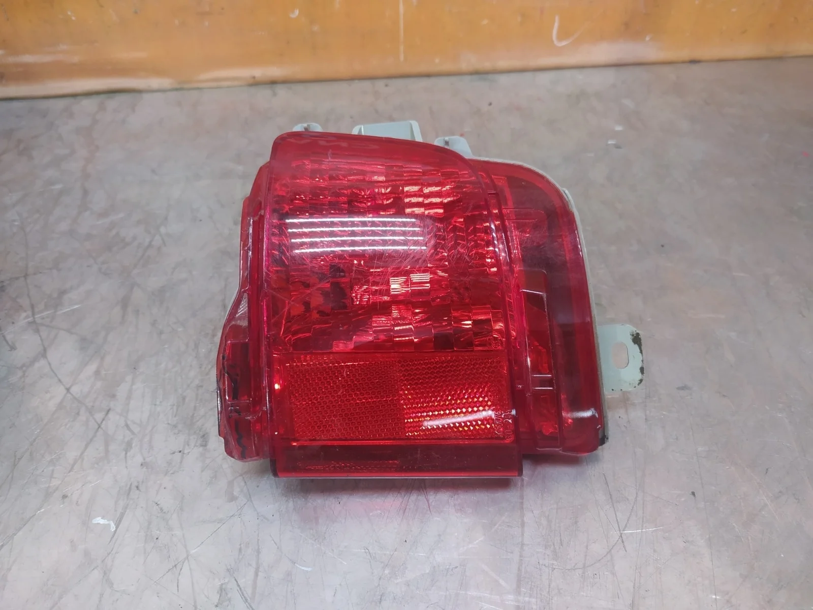 Фонарь противотуманный Toyota Land Cruiser 2015-2021 200