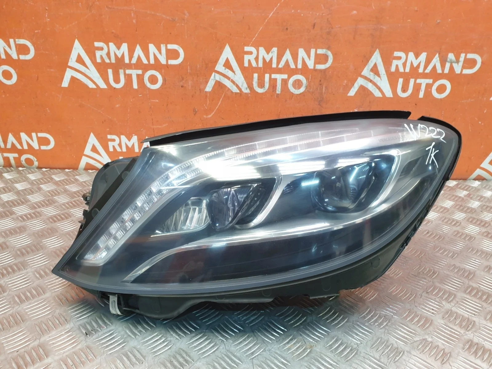 Фара Mercedes -Class 2013-2017 W222