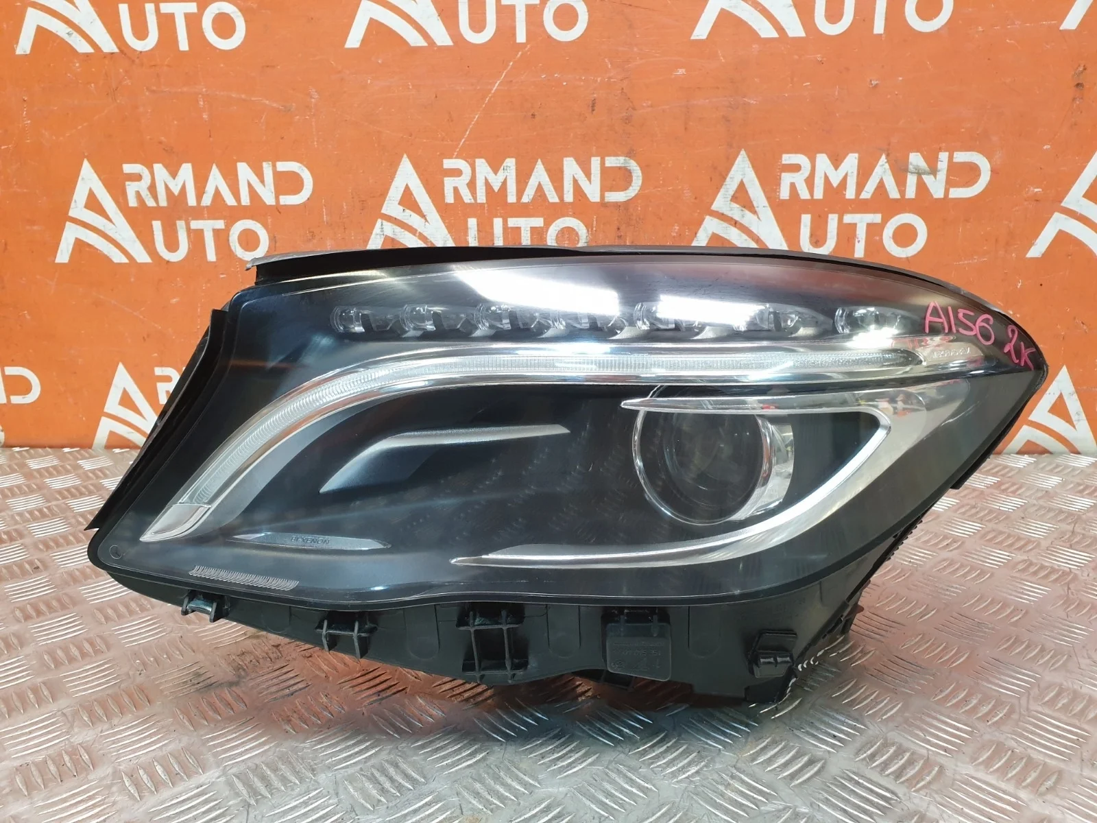 Фара Mercedes GLA-Class 2013-2017 X156