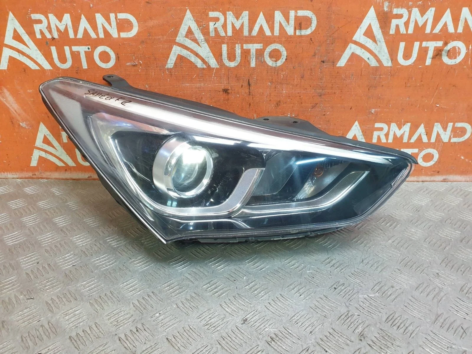 Фара Hyundai Santa Fe 2015-2019 3 DM