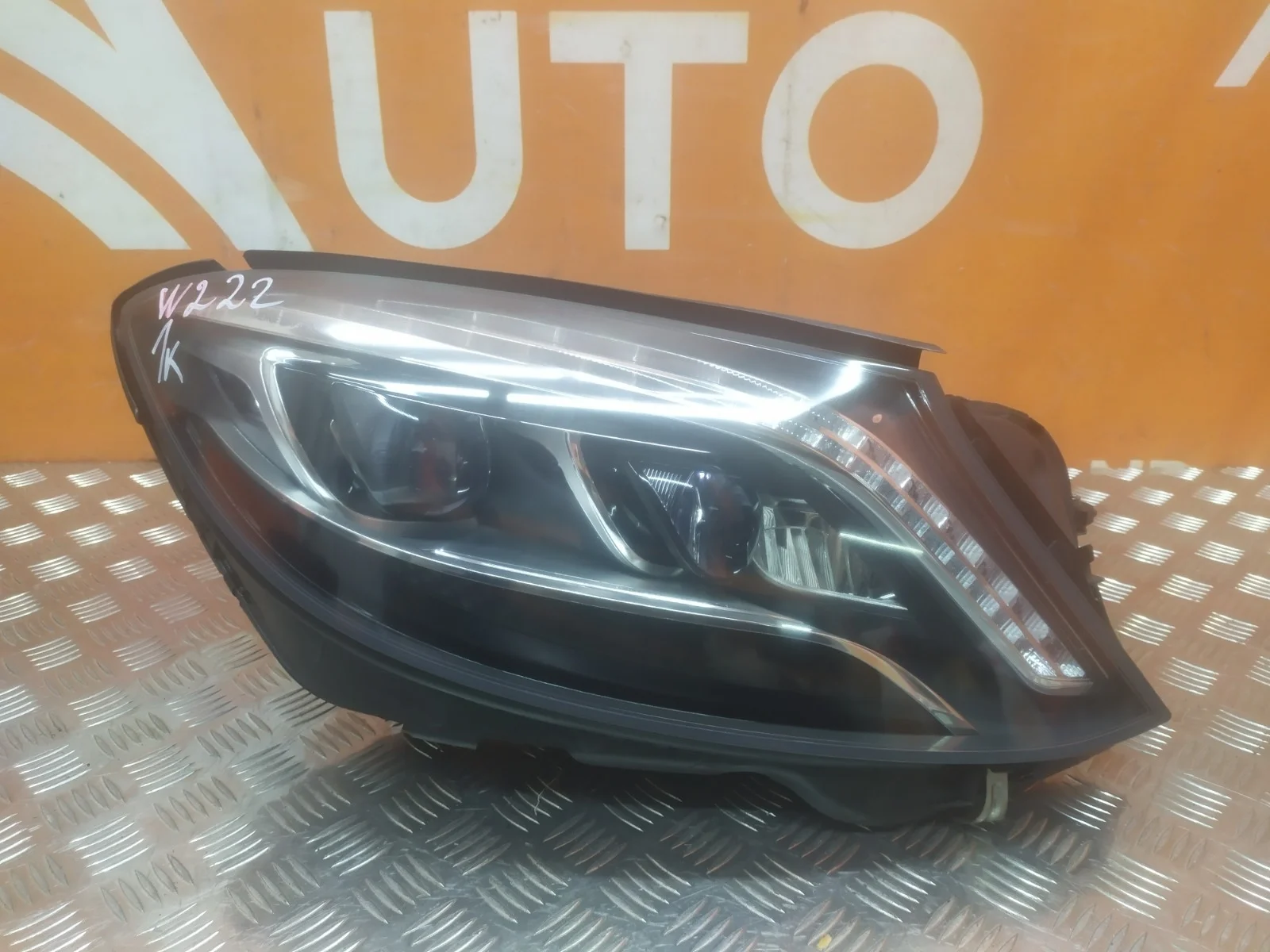 Фара Mercedes -Class 2013-2017 W222