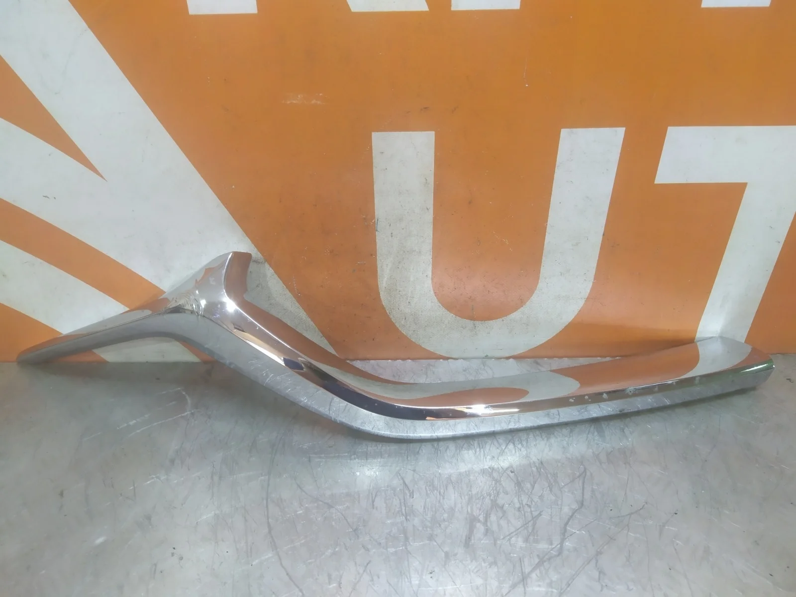 Накладка решетки радиатора Mazda CX-5 2017-нв