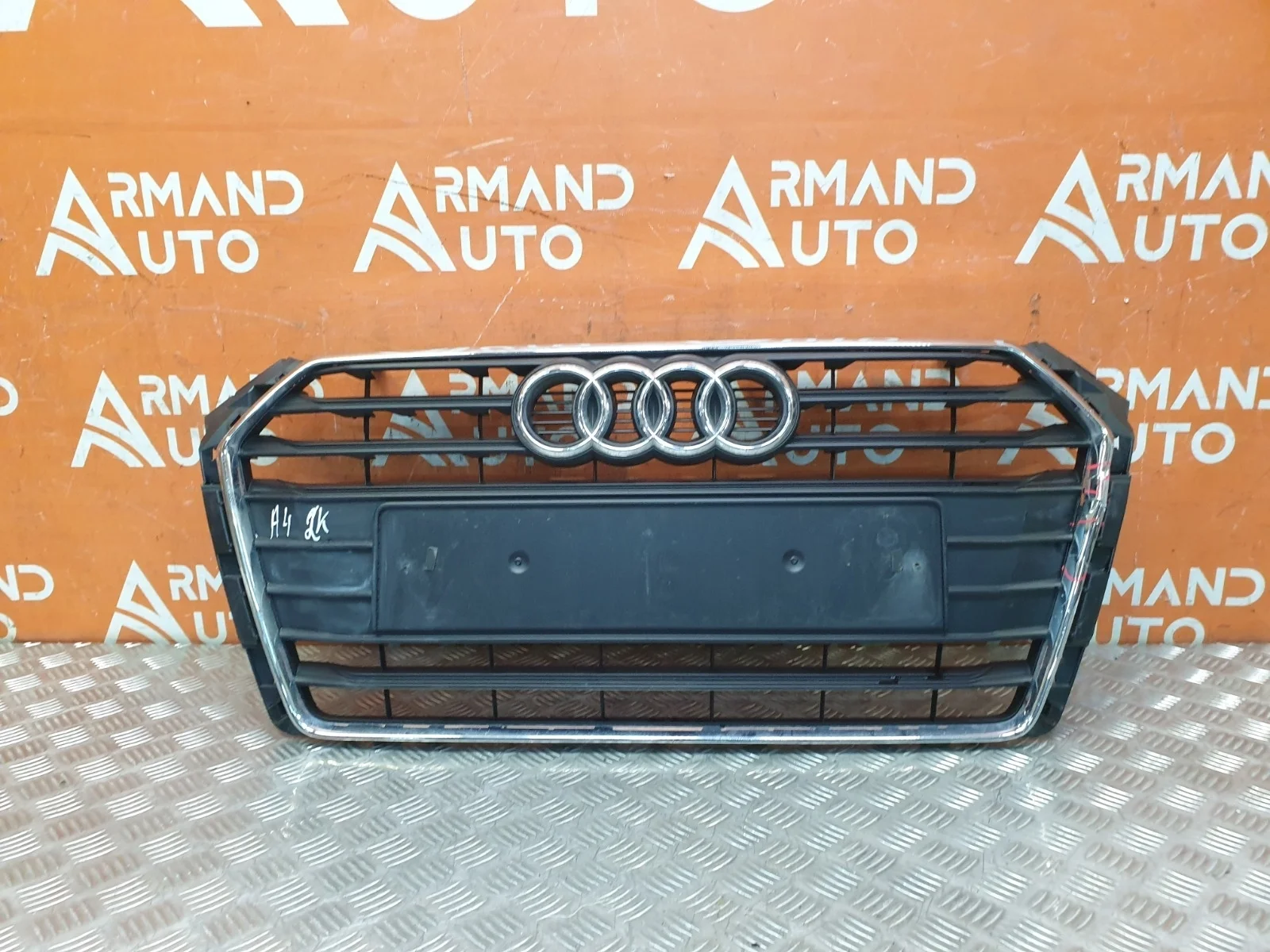 Решетка радиатора Audi A4 2015-2020 B9