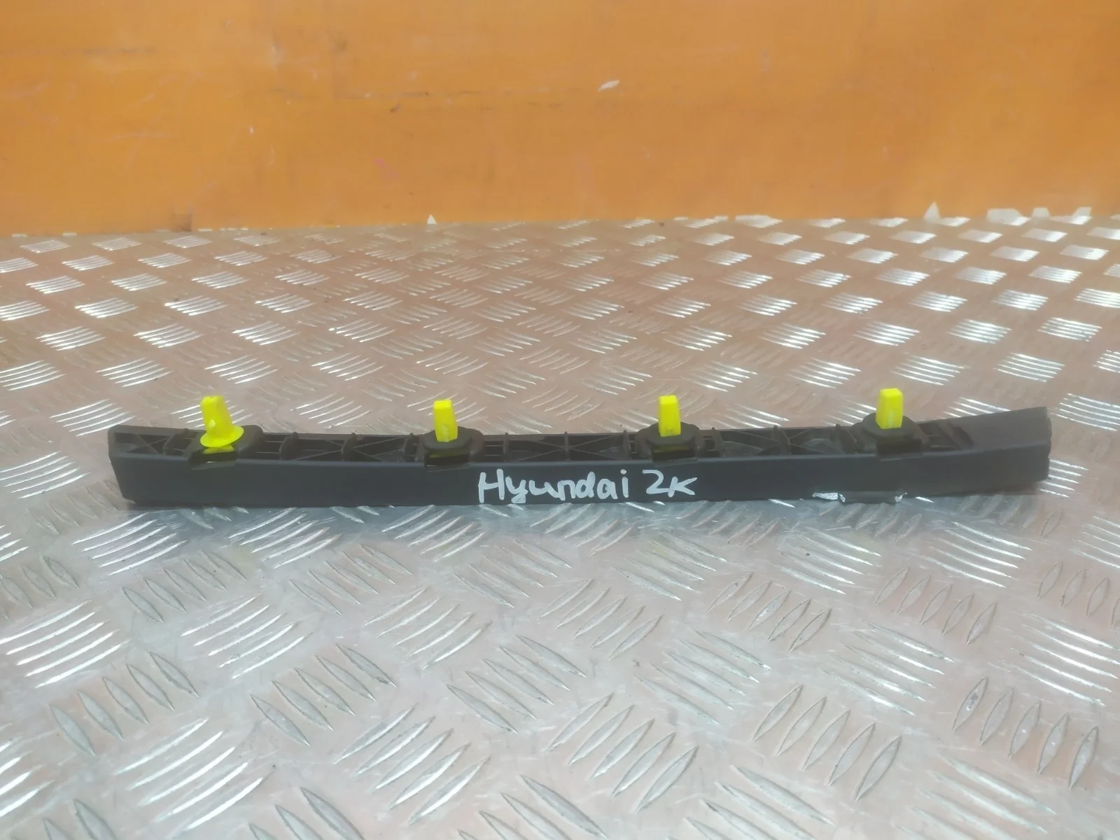 Кронштейн бампера HYUNDAI Solaris 2017-нв