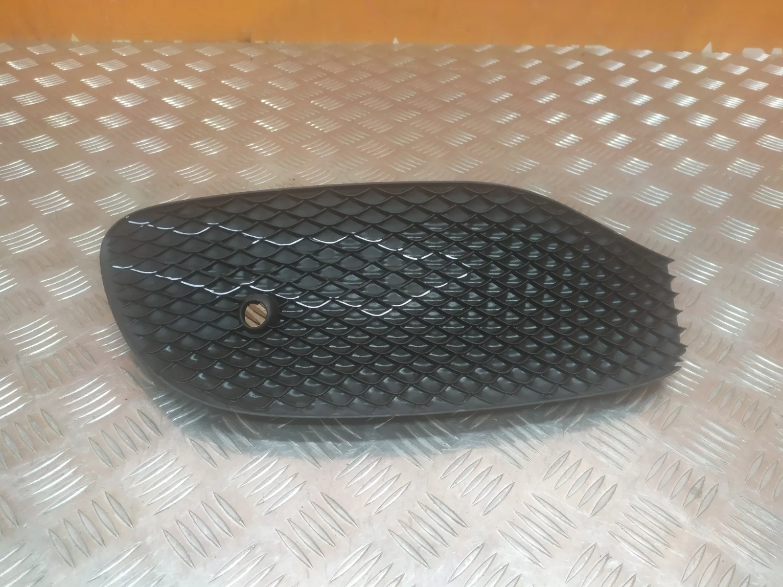 Решетка бампера Mercedes -Class 2016-нв W213