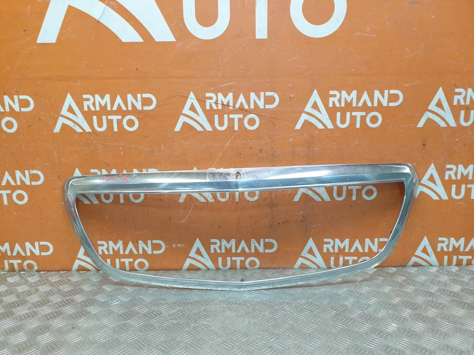 Окантовка решетки радиатора Mercedes -Class 2013-2020 W222