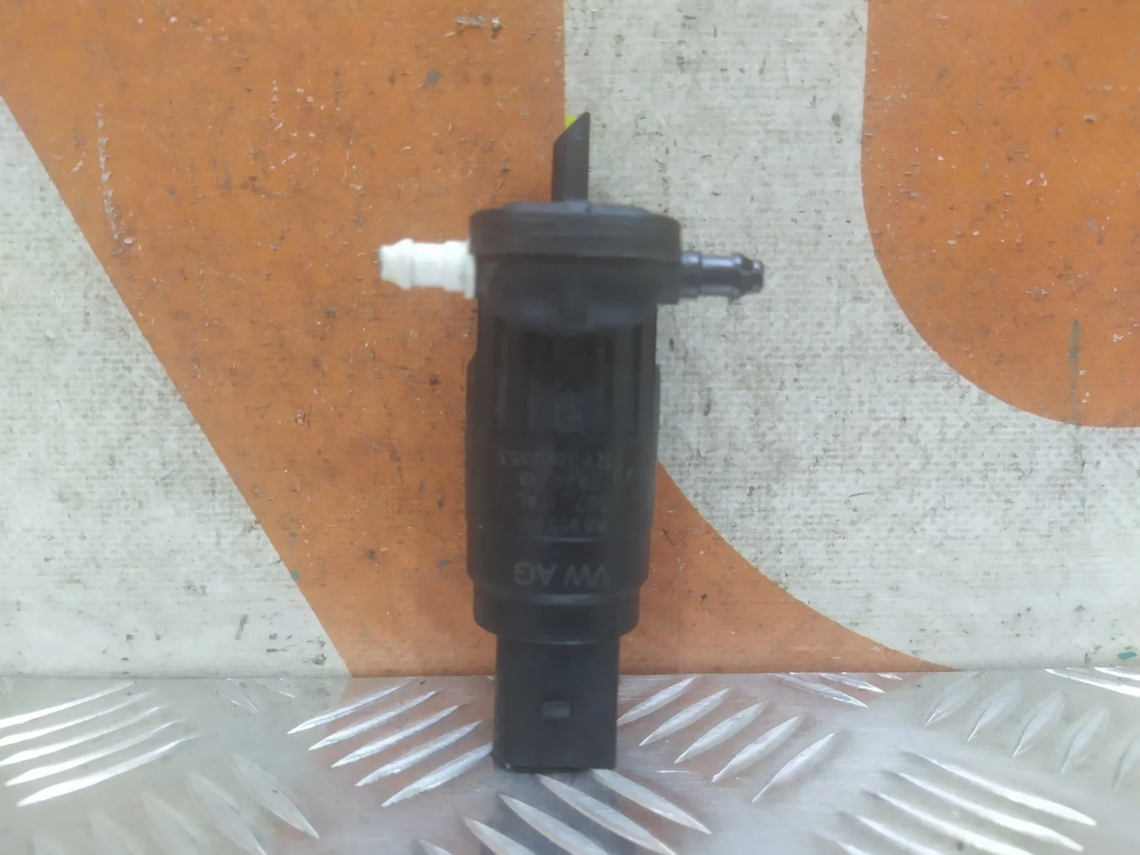 Насос омывателя Volkswagen Passat 2014-нв B8