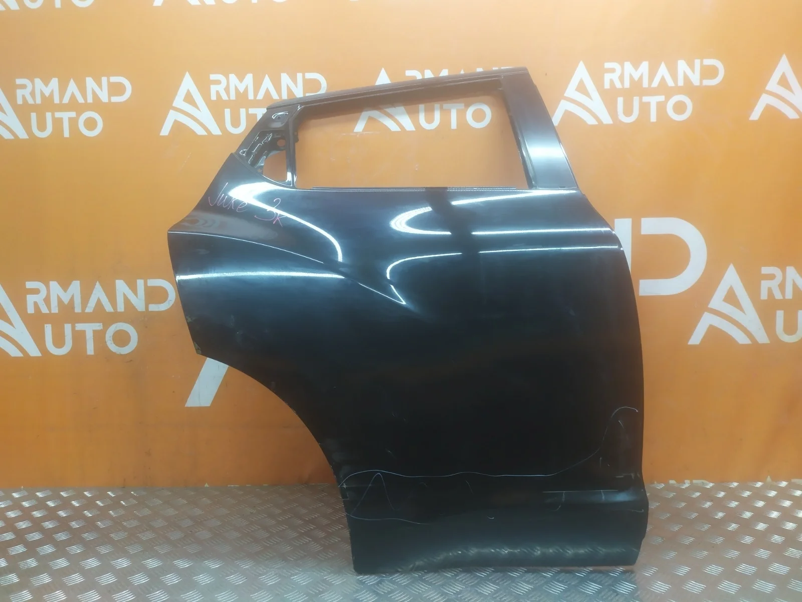 Дверь Nissan Juke 2010-2019 YF15