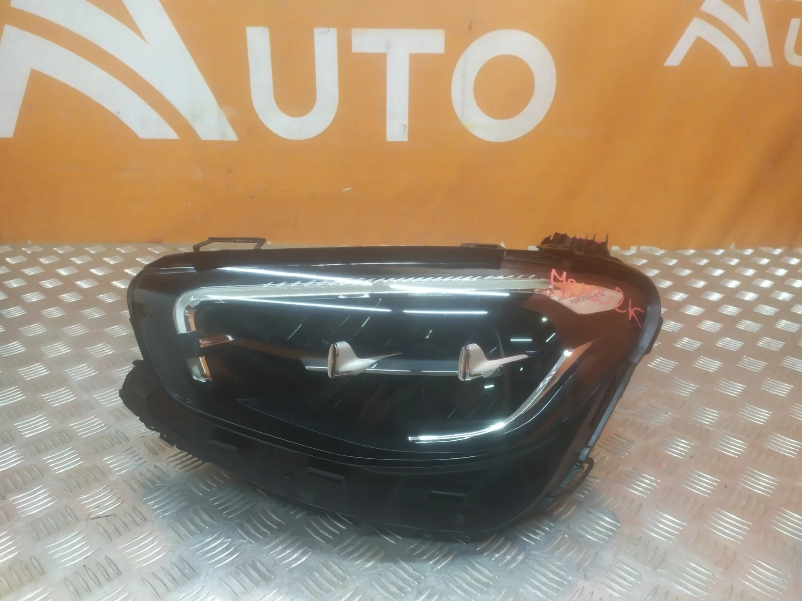 Фара Mercedes -Class 2020-нв W213, S213, C238