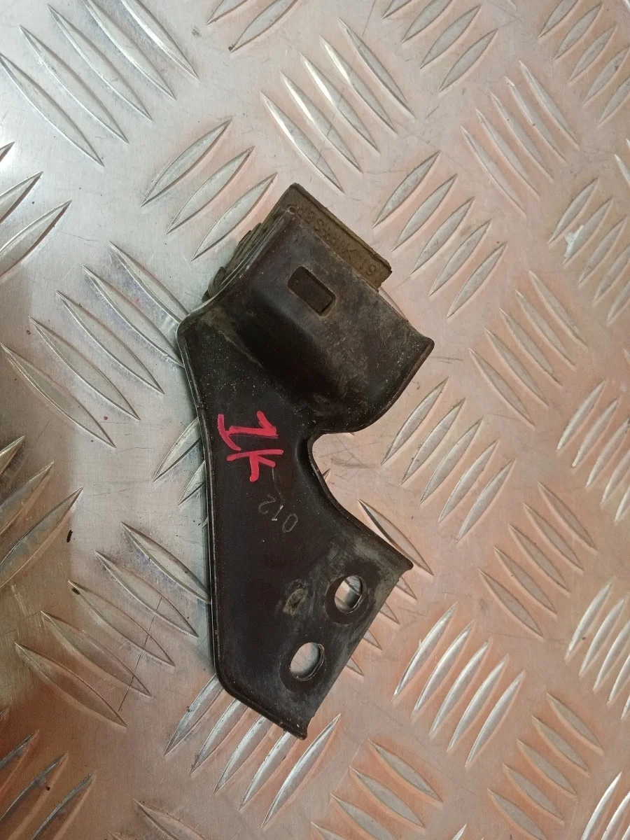 Кронштейн радиатора кондиционера Toyota Land Cruiser Prado 2009-нв 150