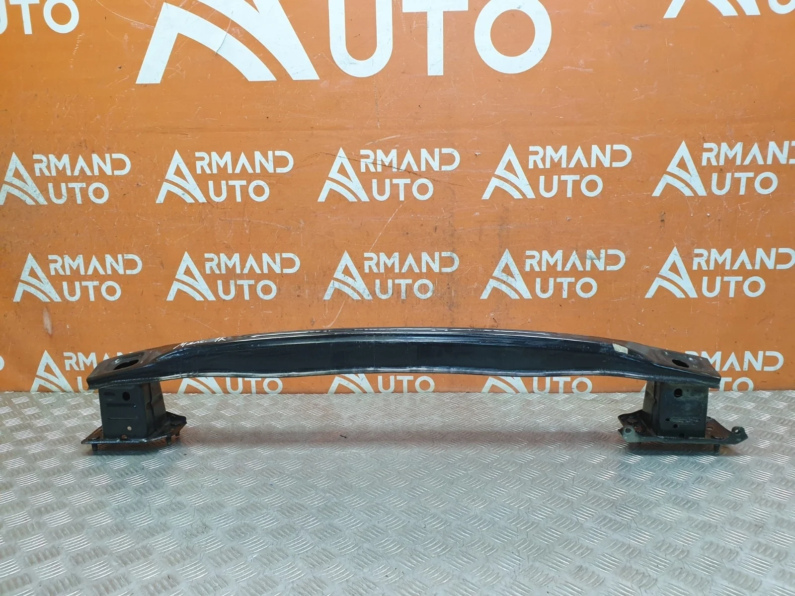 Усилитель бампера Mercedes -Class 2014-2021 W205