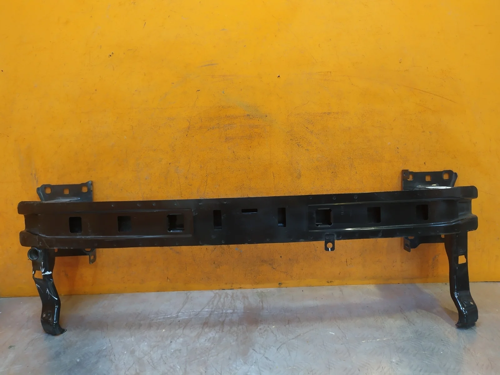 Усилитель бампера Skoda Kodiaq 2016-нв