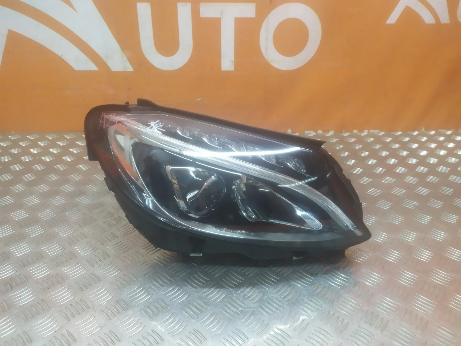 Фара Mercedes -Class 2014-2018 W205