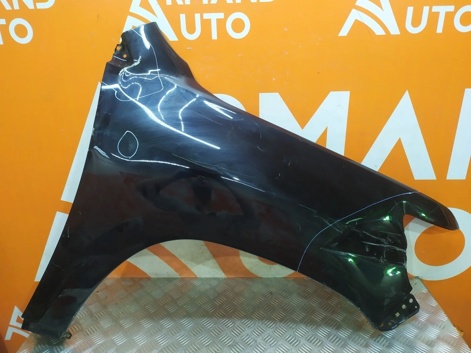 Крыло Toyota Land Cruiser 2015-2021 200