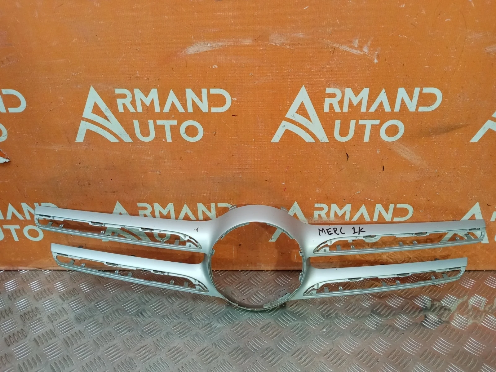 Накладка решетки радиатора Mercedes GLC-Class 2015-2019 X253