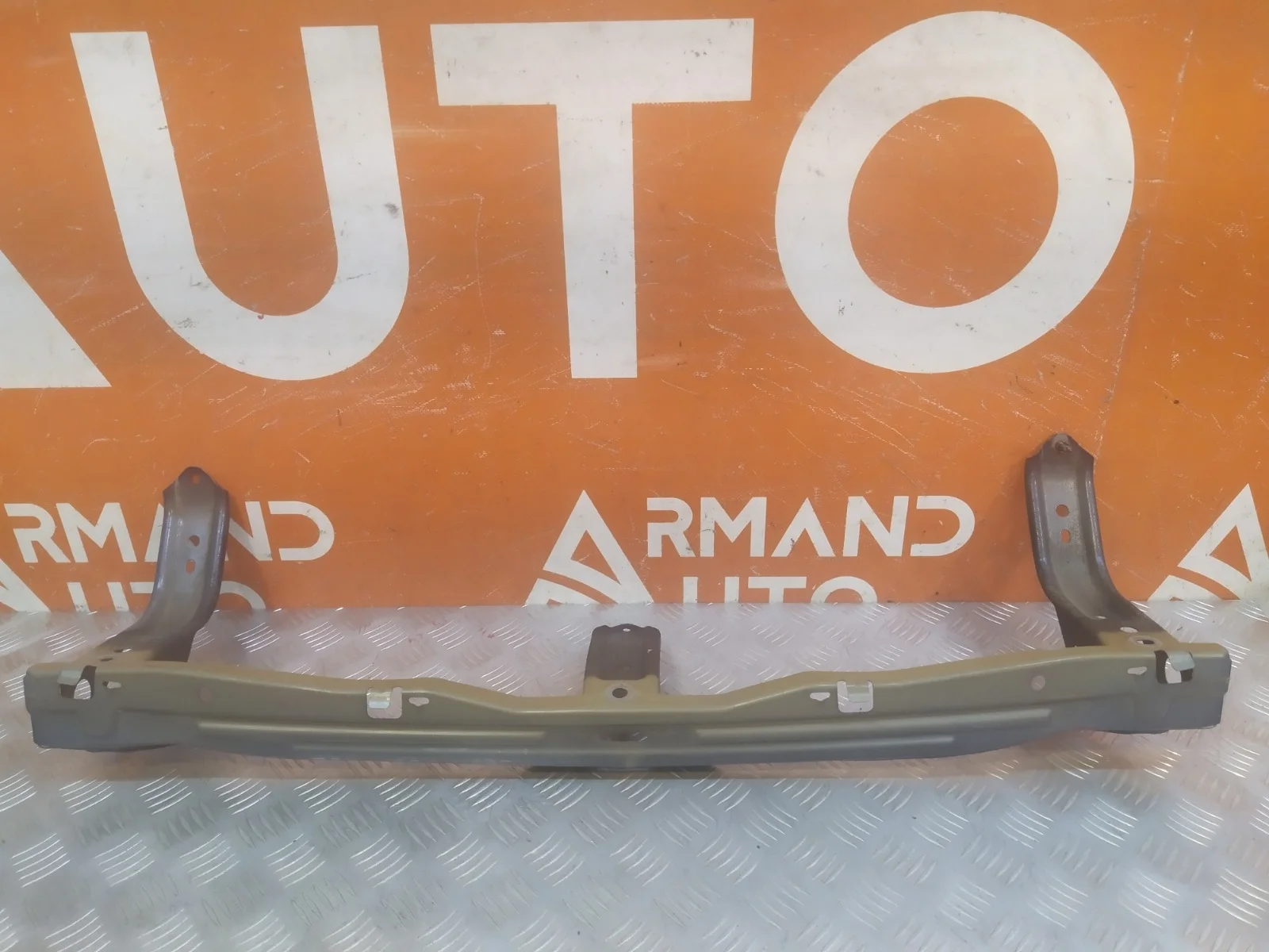 Усилитель бампера Mitsubishi Pajero Sport 2015-2021 3